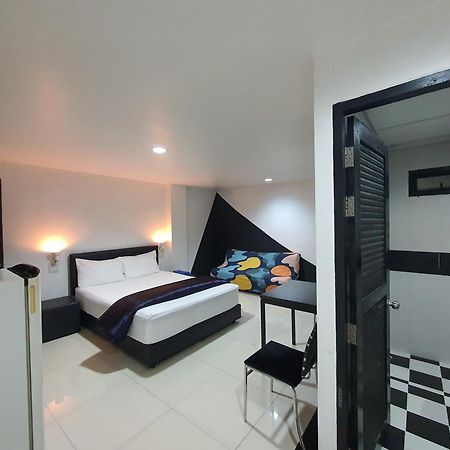 @Room Apartment Bangkok Exterior foto